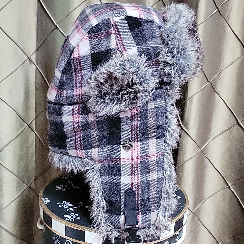 EUC- Mad Bomber Wool Blend Plaid Faux Fur Trapper Hat